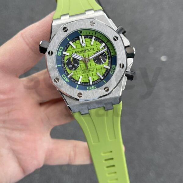 Audemars Piguet Royal Oak Kronograf Yeşil