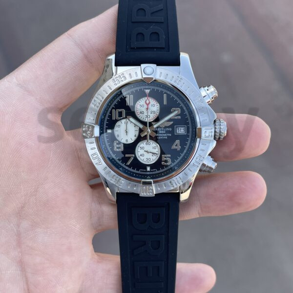 Breitling Avenger Chronograph