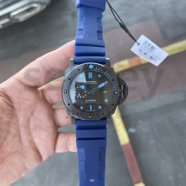 Panerai Submersible Carbotech PAM1616
