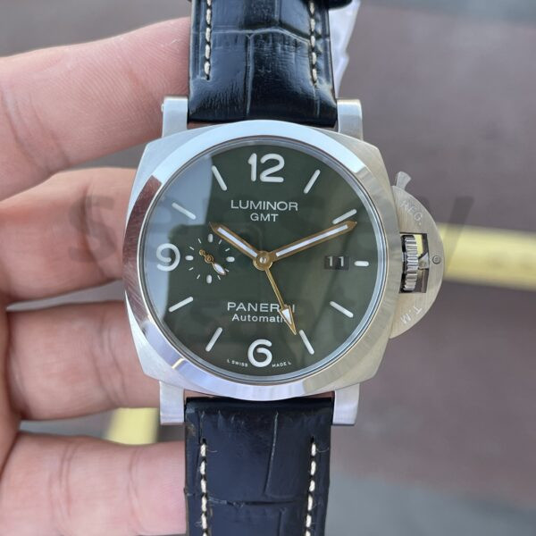 Panerai Luminor GMT Automatic Green Pam 1056