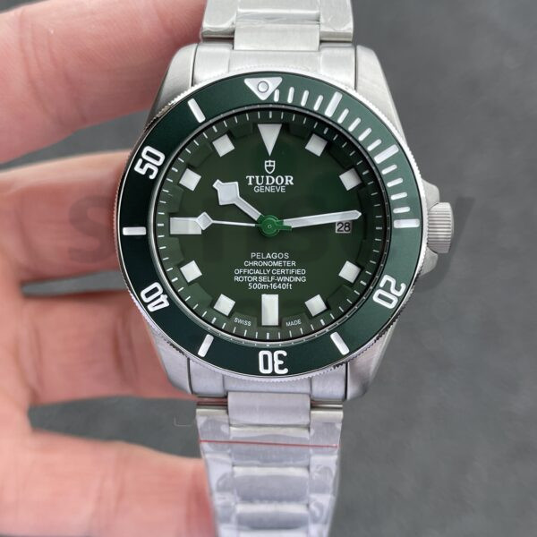 Tudor Pelagos Yeşil