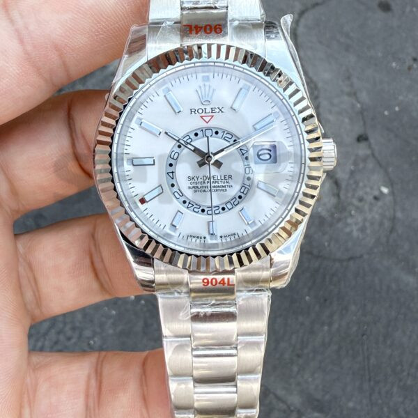 Rolex Sky-Dweller Silver Oyster Kordon