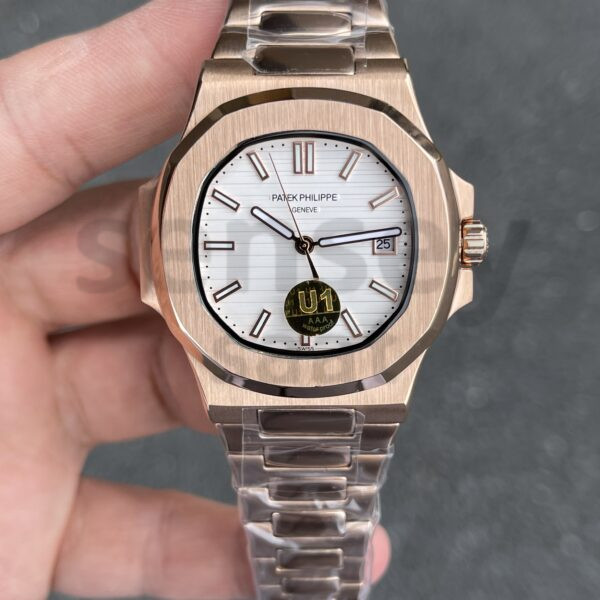 Patek Philippe Nautilus 5711 RoseGold Kasa Beyaz Kadran