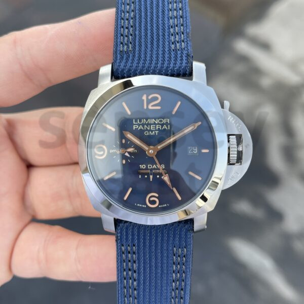 Panerai PAM 689 LUMINOR 1950 10 DAYS GMT