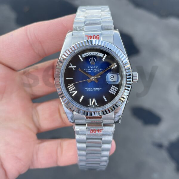 Rolex Day Date Gölgeli Lacivert Roma Kadran 228239