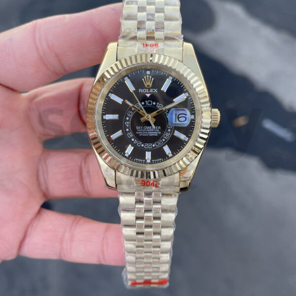 Rolex Sky-Dweller Gold Jubile Kordon