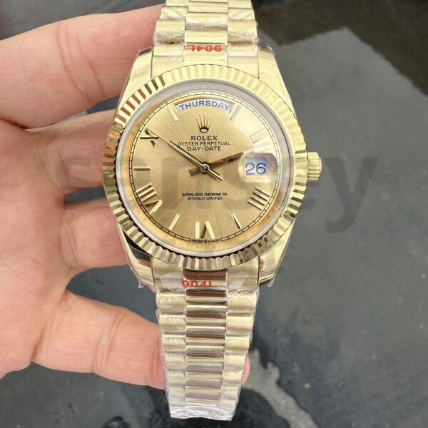 Rolex Day Date Gold 228238 Şampanya Kadran