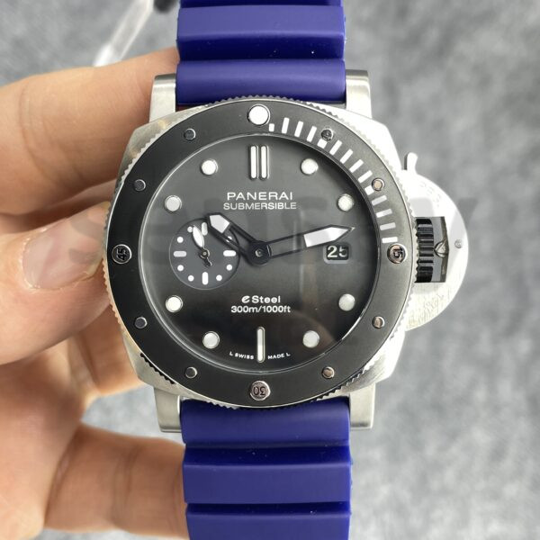 Panerai Submersible Esteel