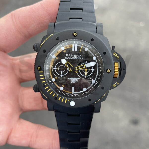 Panerai Submersible Carbotech PAM1235