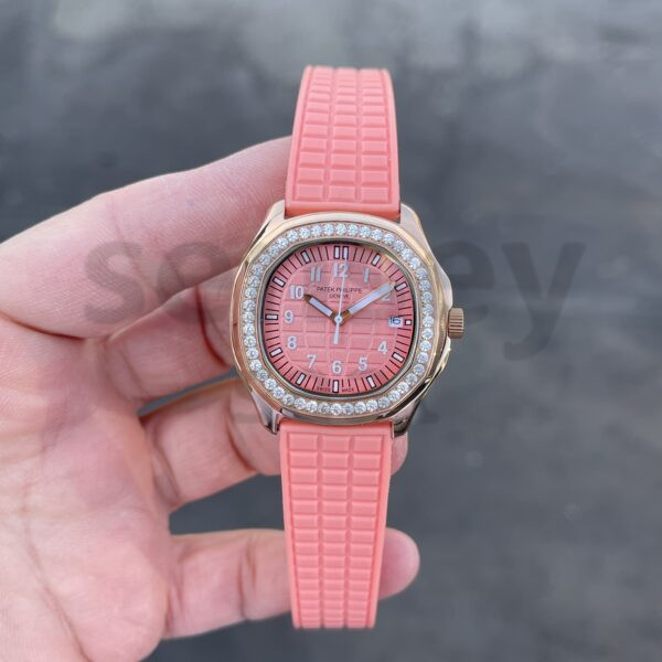 Patek Philippe / Aquanut Ladies 5064