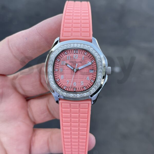 Patek Philippe / Aquanut Ladies 5064